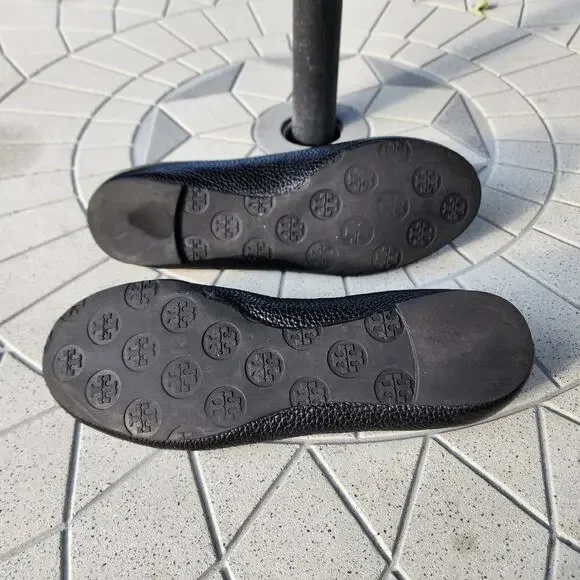 Tory Burch Reva Travel Tumbled Leather Medallion Logo Ballet Flats 7.5 - Picture 9 of 12